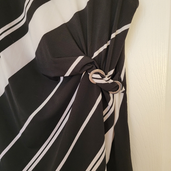 Ricki's blouse, size L, b&w - Picture 2 of 6